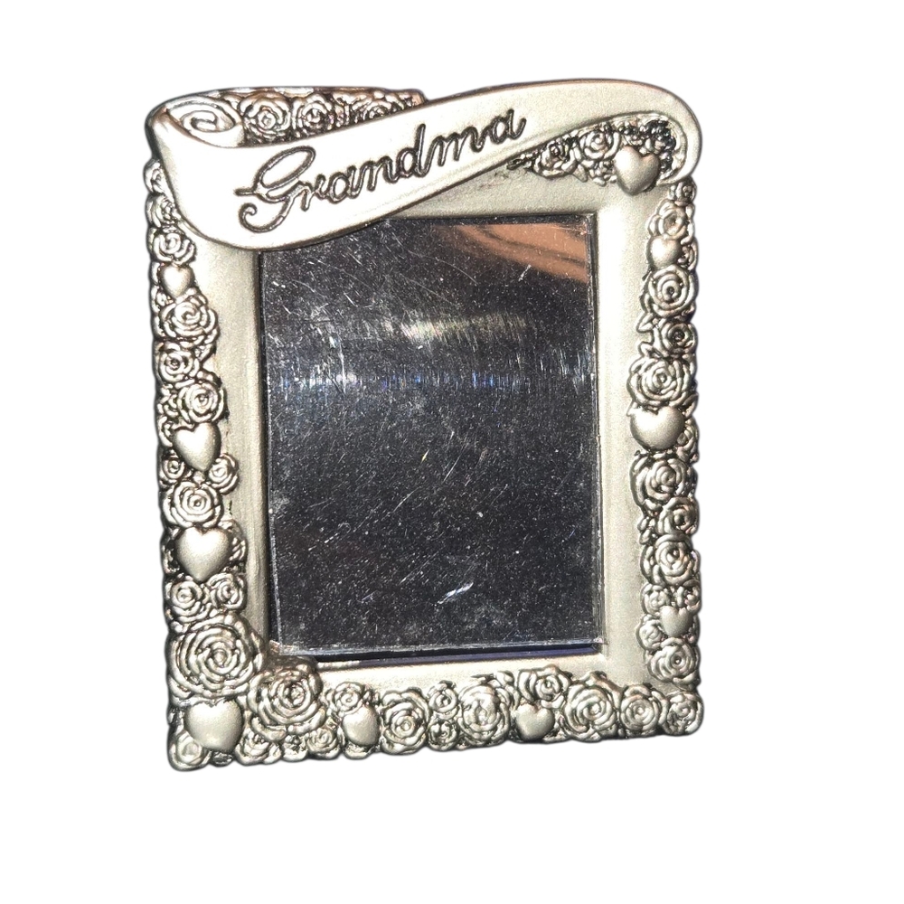 "Grandma" Mini Rose & Heart Covered Pewter Picture Frame Brooch Pin 1.75"X1.5"‎
